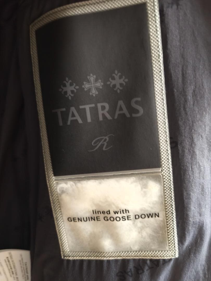極美品 TATRAS　黒ダウン MTAT21A4289-D