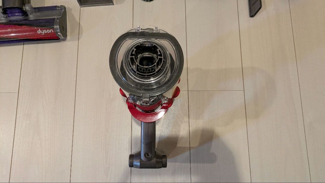 Dyson cyclone V10 fluffy アタッチメント多数 中古品