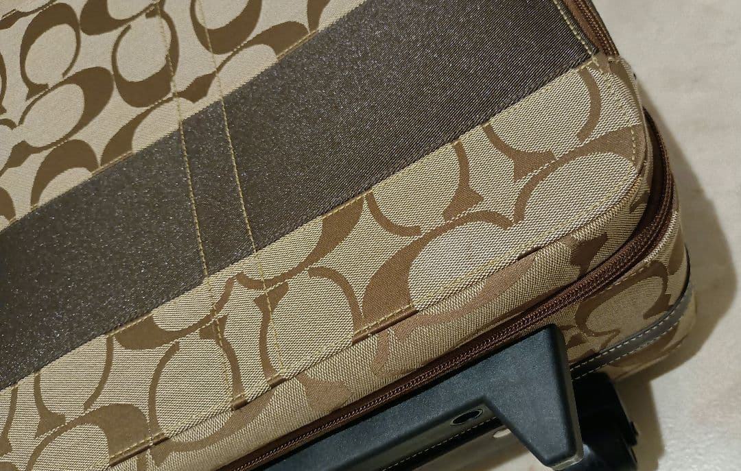 COACH コーチ キャリーケース　新品ですが訳ありです