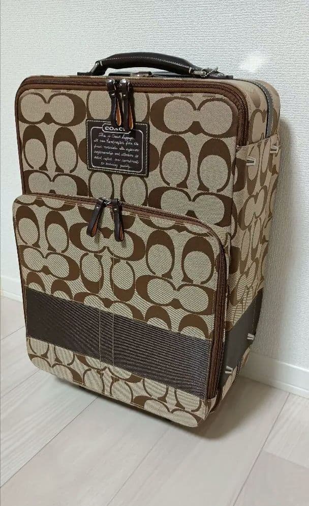 COACH コーチ キャリーケース　新品ですが訳ありです