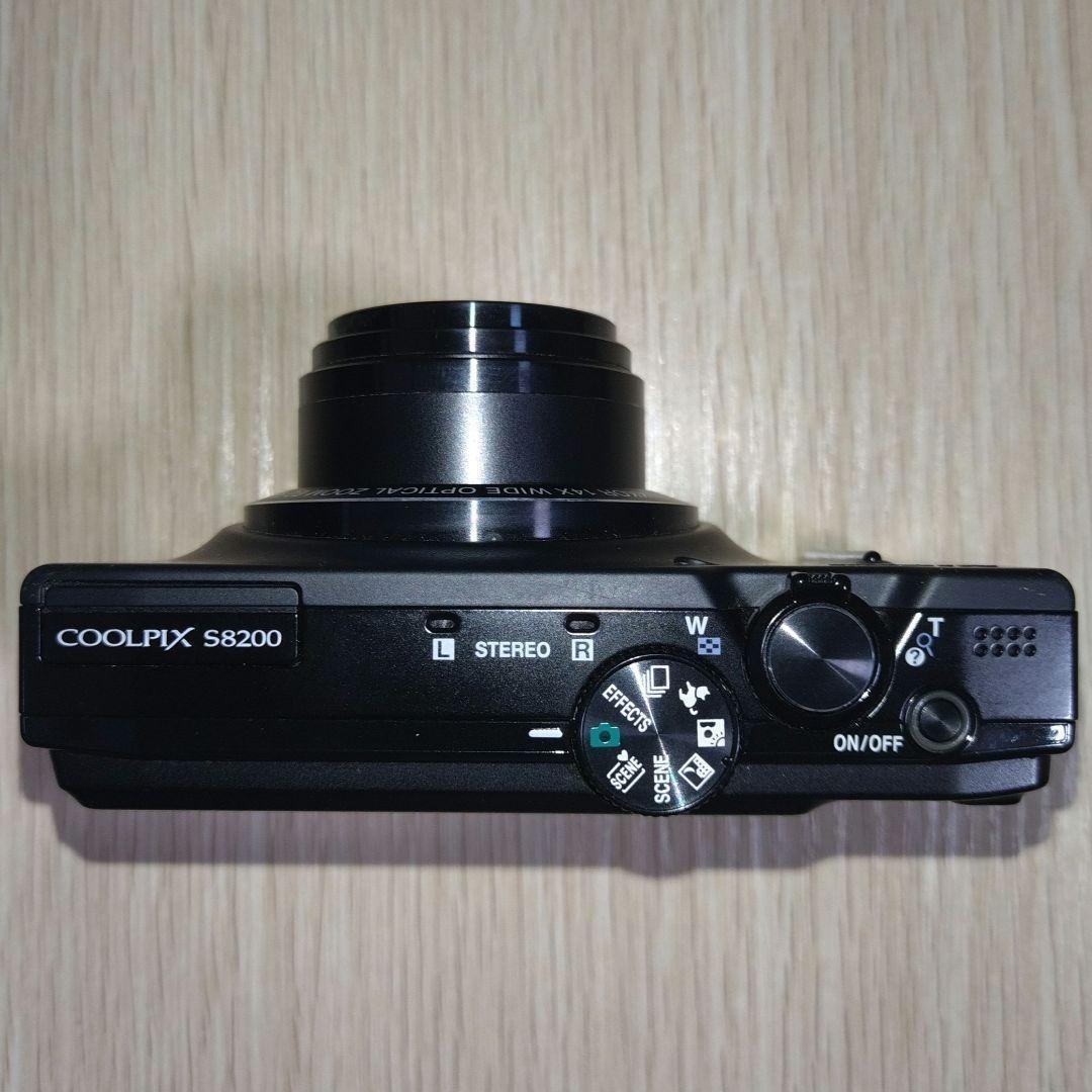 【液晶に難あり】高機能モデル デジカメ ニコン COOLPIX S8200