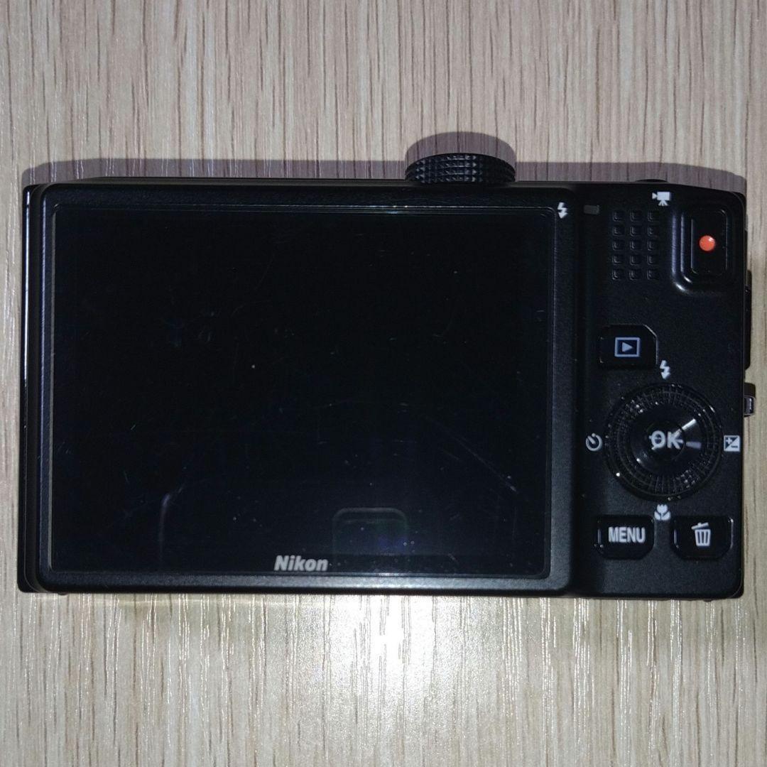 【液晶に難あり】高機能モデル デジカメ ニコン COOLPIX S8200