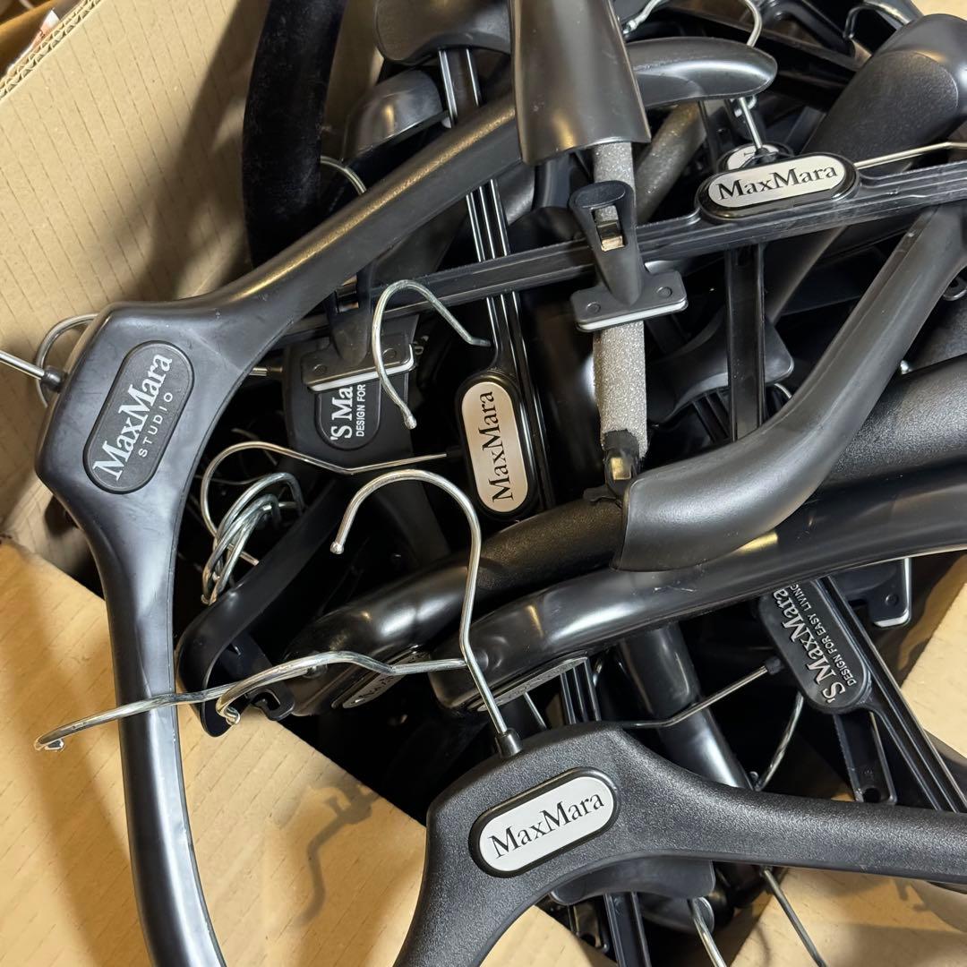 【★正規品】Max Mara・S Max Mara 純正ハンガー 63本セット