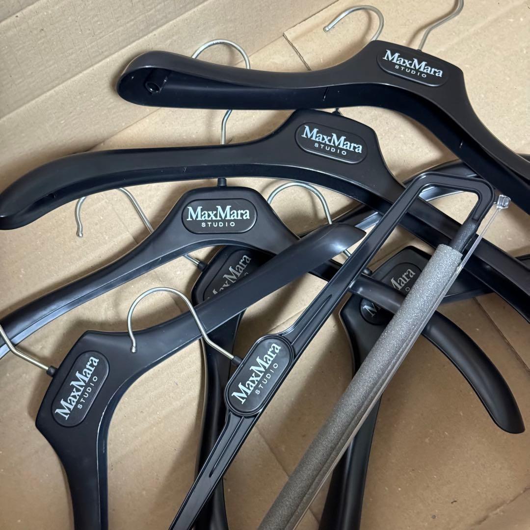 【★正規品】Max Mara・S Max Mara 純正ハンガー 63本セット