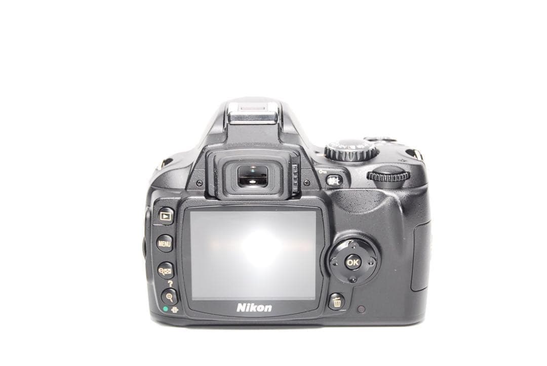 ☘️ショット数4797枚☘️Nikon D40 新品同様　初心者におすすめ！