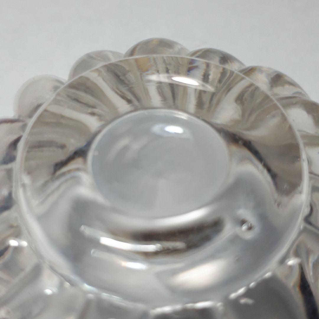 透明型吹き菊形盃(江戸時代)