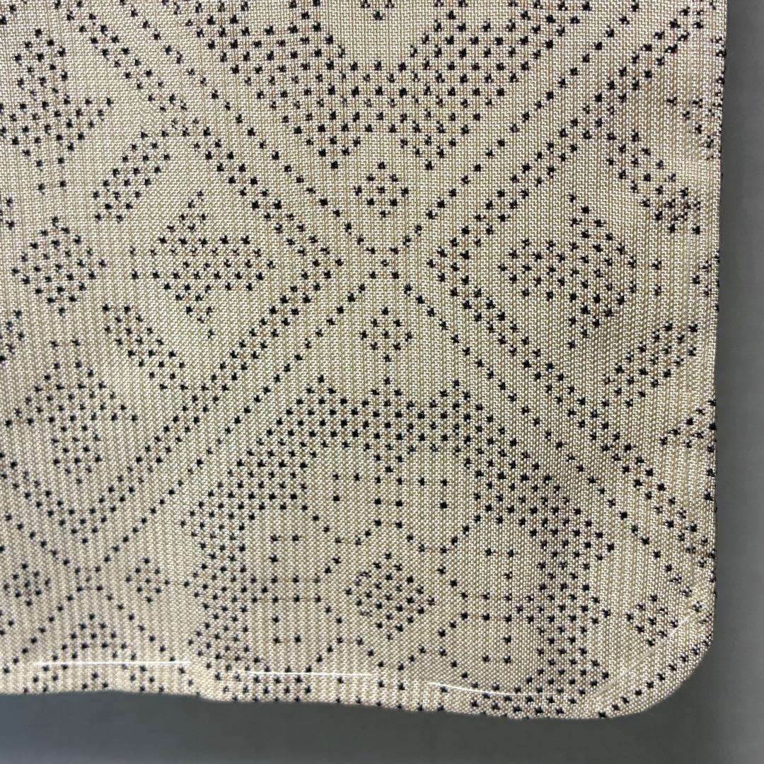 D118 本場白大島紬 華文 正絹 着物 袷 しつけ糸付き未使用極美品