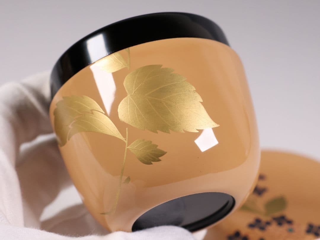 茶道具 中出松峰 白塗 紫陽花蒔絵 中棗 木製 共箱 漆芸 螺鈿【MA913】