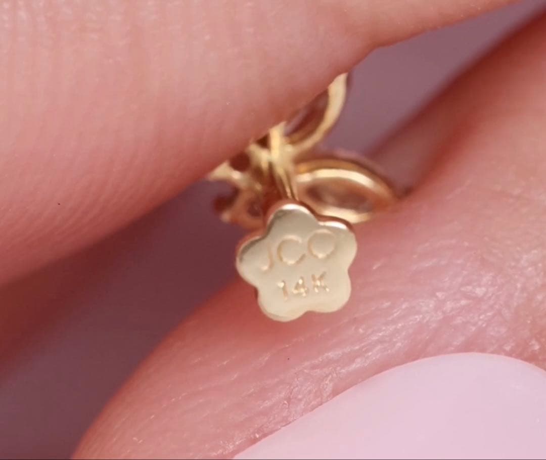 14K ソリッドゴールド シングル ミニ スパークル バタフライ ピアス