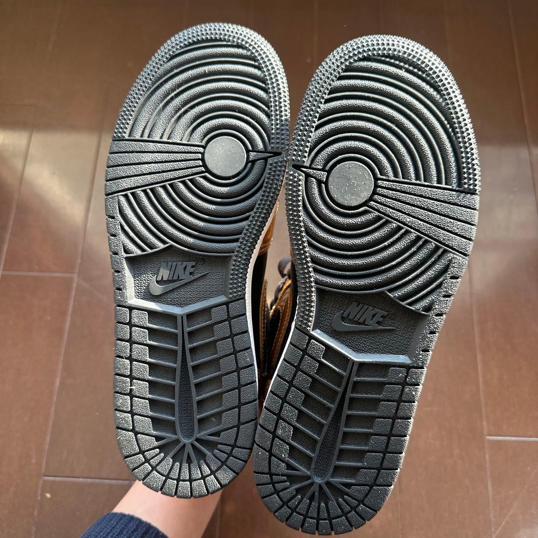 新品 Air Jordan 1 ゴールド/ブラック ハイカット 22.5cm