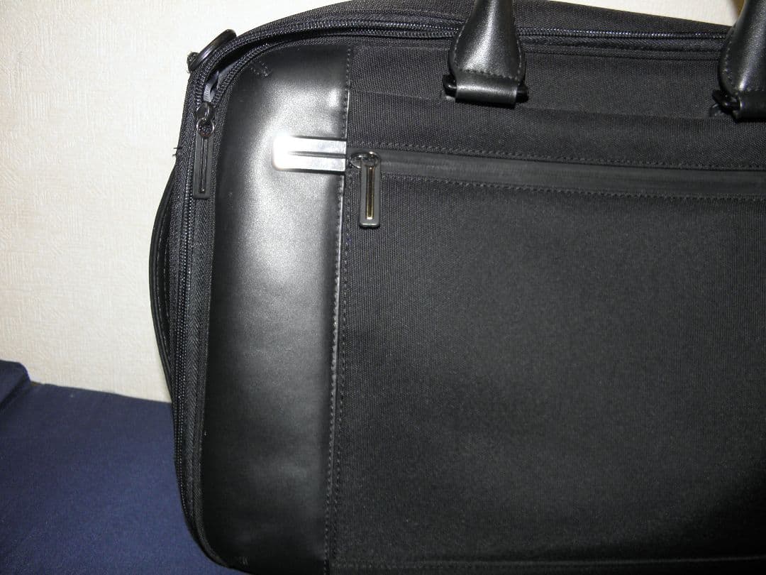 美品 ZERO HALLIBURTON ビジネスバッグ ブリーフケース 黒