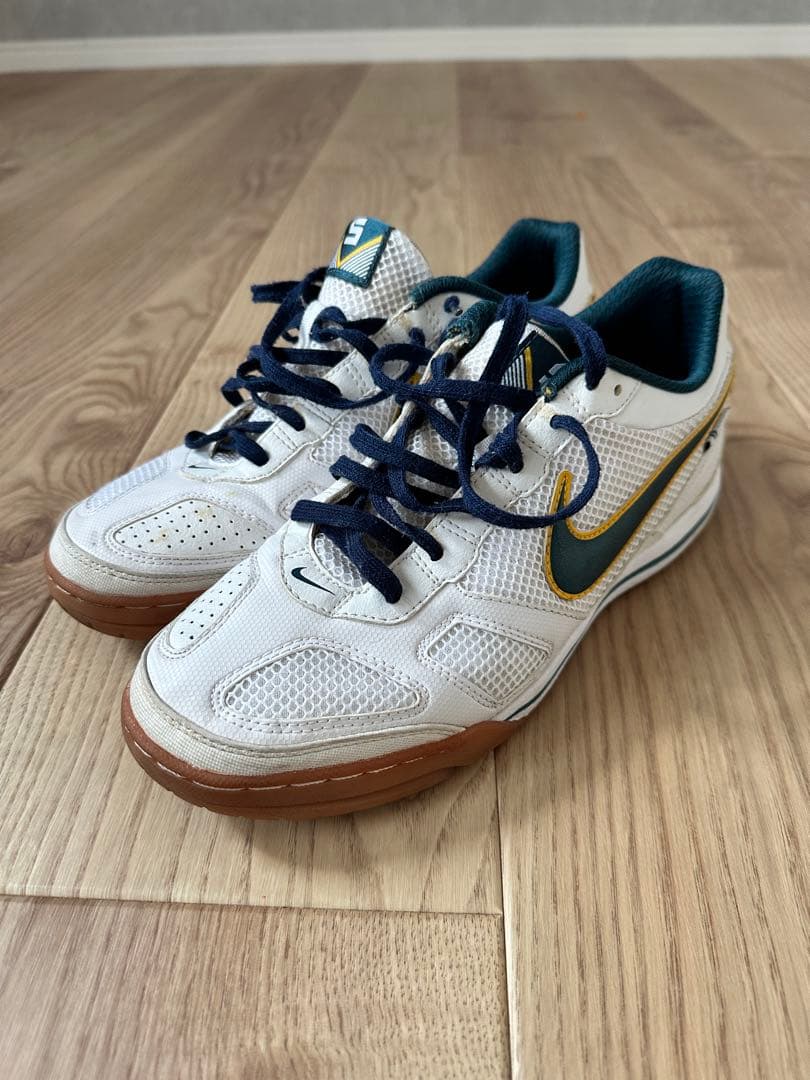 NIKE ナイキ エア ガト(ホワイト)