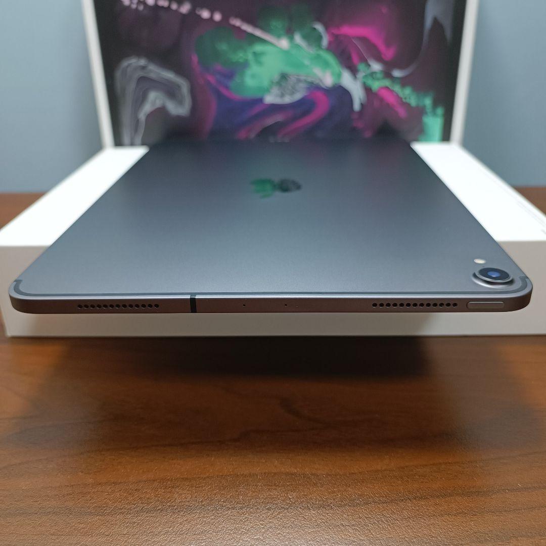 (美品)iPad Pro 11 WiFi Simフリー 64GB キーボード付き