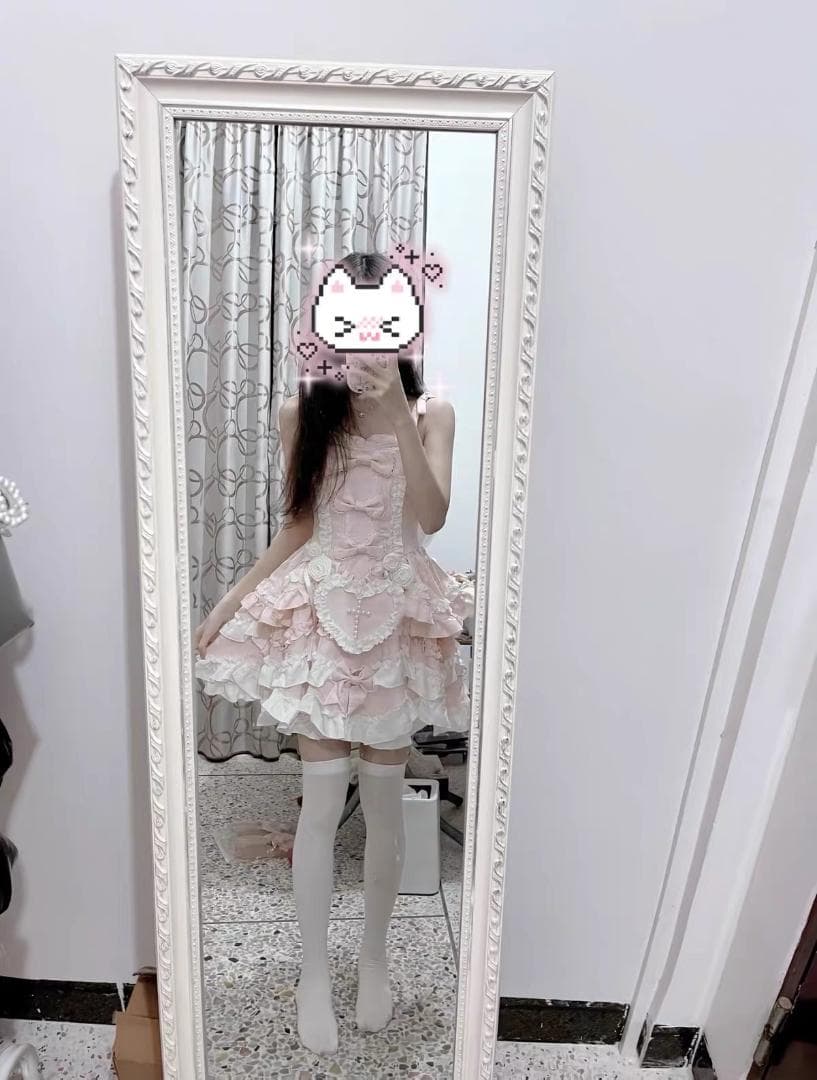 未使用　薄　ピンク ロリータドレス フリル付き