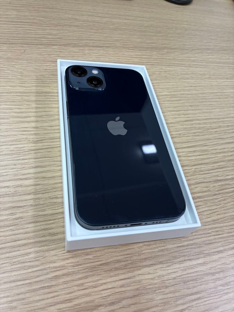 Apple iPhone 13 ブラック 本体　128GB