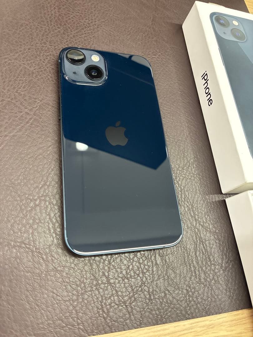 Apple iPhone 13 ブラック 本体　128GB