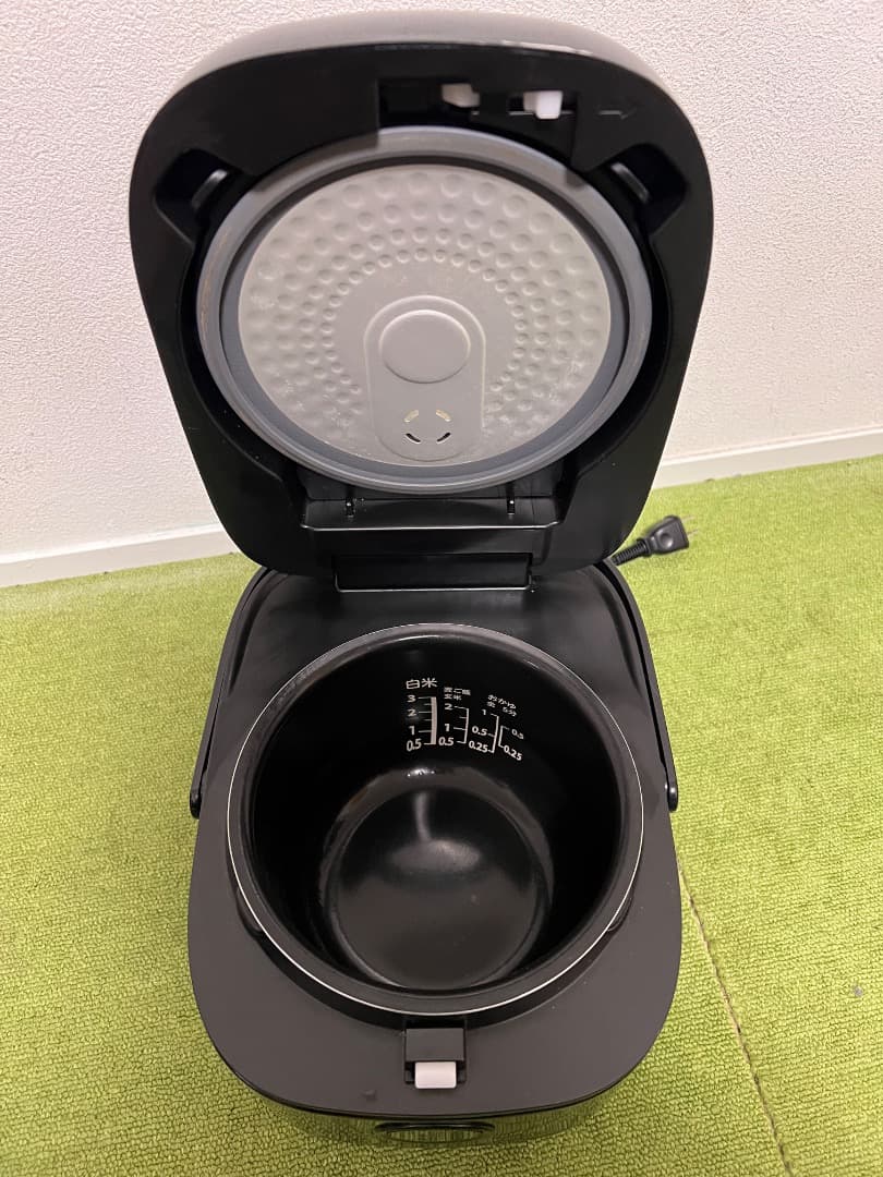 TOSHIBA 2022年製 炊飯器 3合 RC-5XT