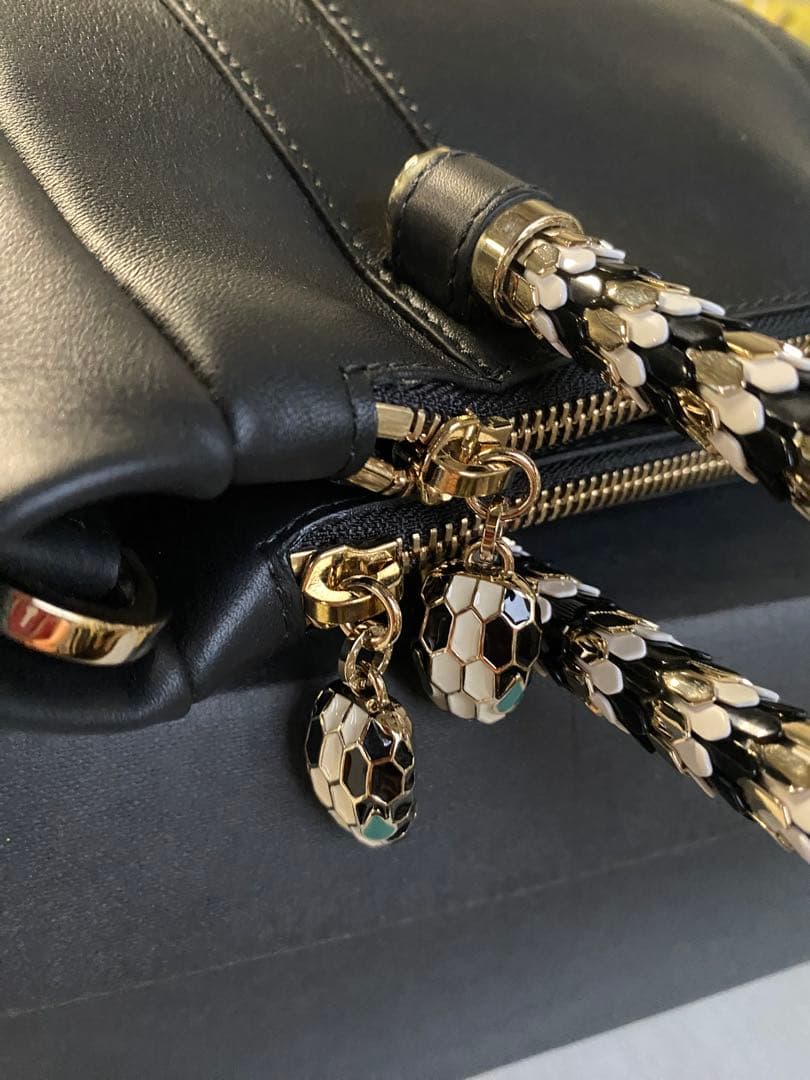 T*i様 【超美品】保証書付　ブルガリ セルペンティス　スカリエ　ショルダーバッ