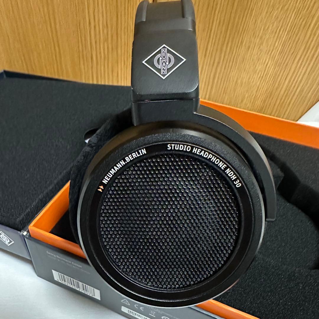 【美品】NEUMANN NDH 30 BLACK EDITION 付属品完備