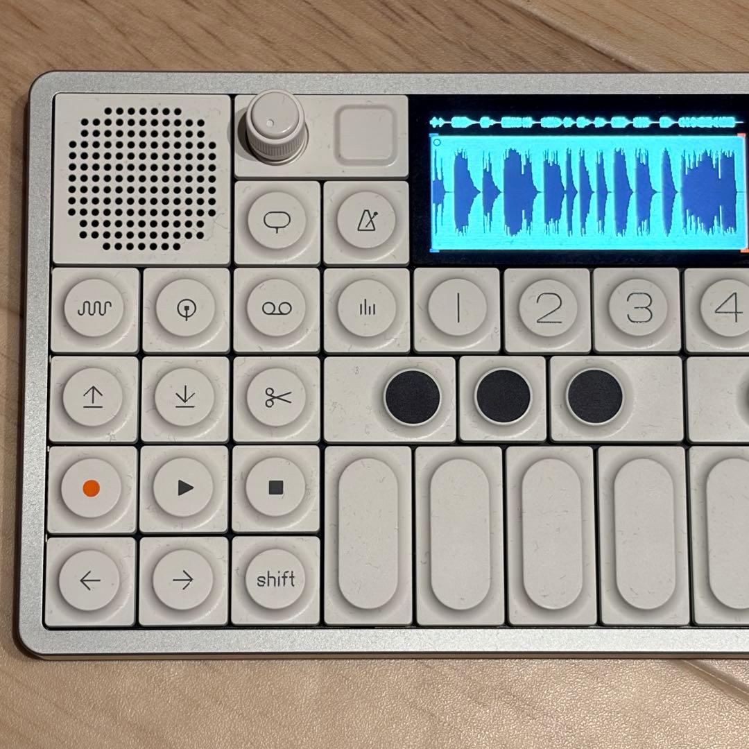 Teenage Engineering OP-1 field 美品