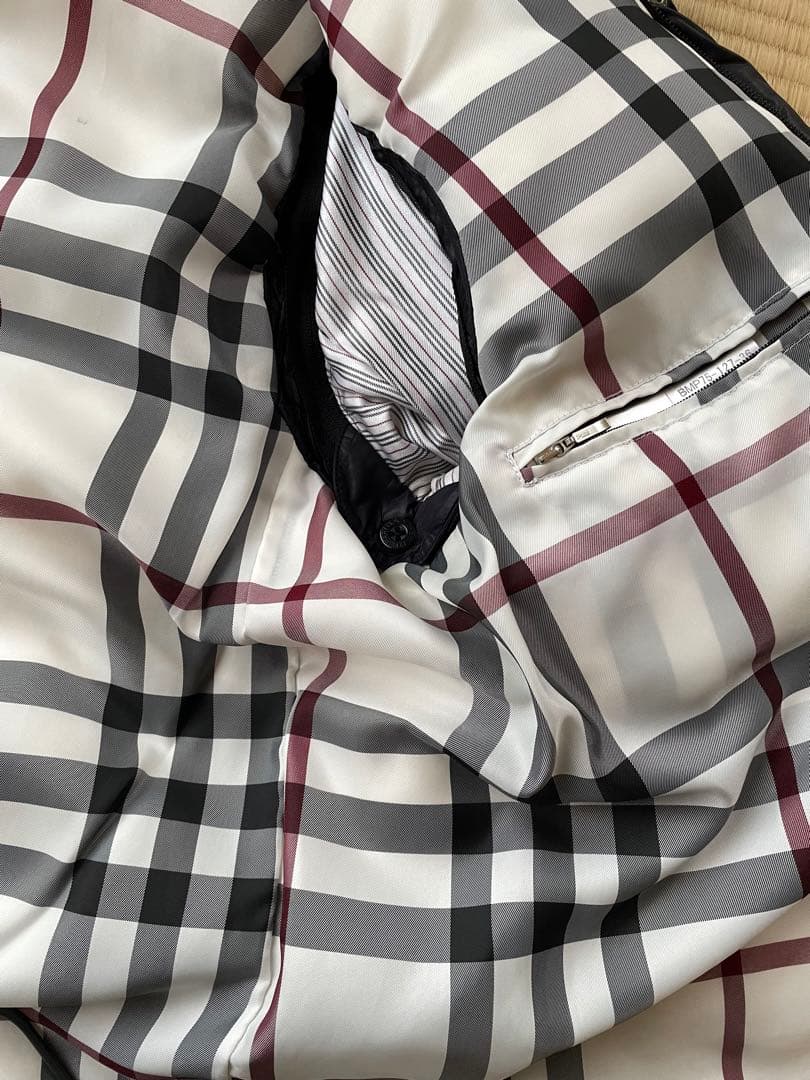 し*こ様 BURBERRY BLACK LEBEL ダウンジャケット　Ｍサイズ