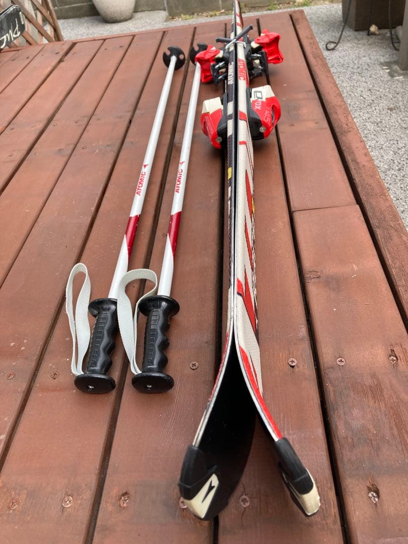 さっつじ　スキー板　ポール付き　ATOMIC製
