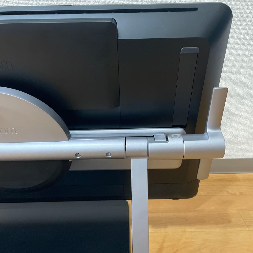 Wacom cintiq pro 32&専用スタンド&Engine i5