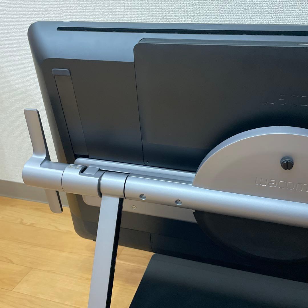 Wacom cintiq pro 32&専用スタンド&Engine i5