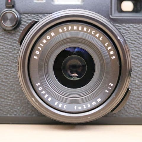 FUJIFILM X100F 動作確認済 レンズキャップ付 ショット数6500