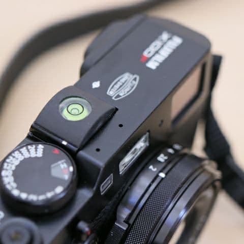 FUJIFILM X100F 動作確認済 レンズキャップ付 ショット数6500