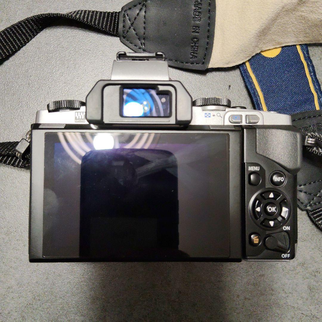 OLYMPUS OM-D E-M5 ミラーレス一眼 本体
