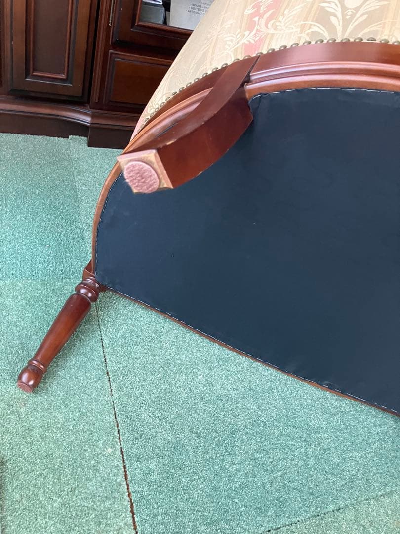 アンティーク　肘掛け　椅子1人掛け　英国風　家具の老舗マルニ　木工製