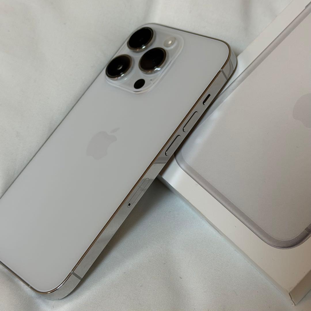 【美品】Apple iPhone 14 Pro 256GB シルバー