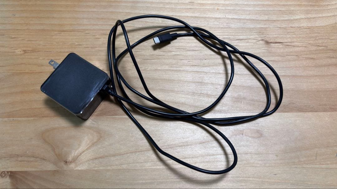 Windowsタブレット ブラック カバー付き