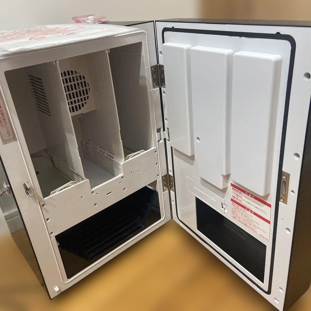 アピックス　自販機型保冷庫　AVM-400