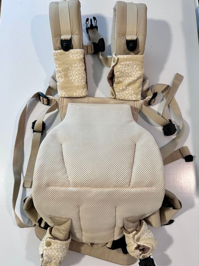 アンジェレッテ　ベビーキャリアオン　ベージュ