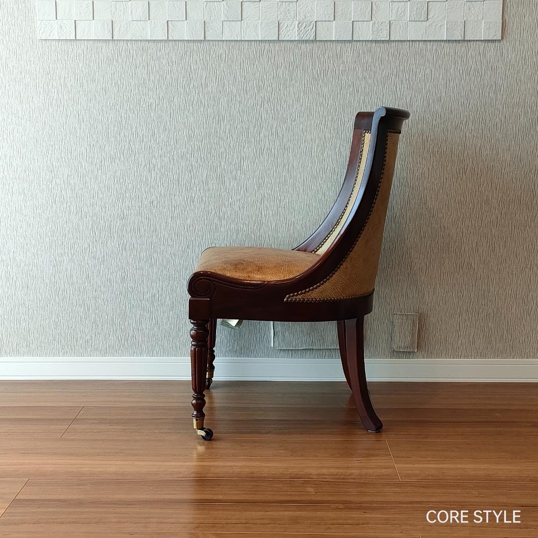 希少　ヒッコリーチェア　キャスター付き　クラシック家具　太鼓鋲①