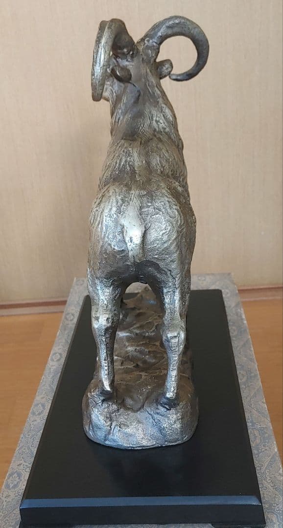 金属製 　山羊　羊金属製 置物 金属工芸 『雄姿』 オブジェ インテリア