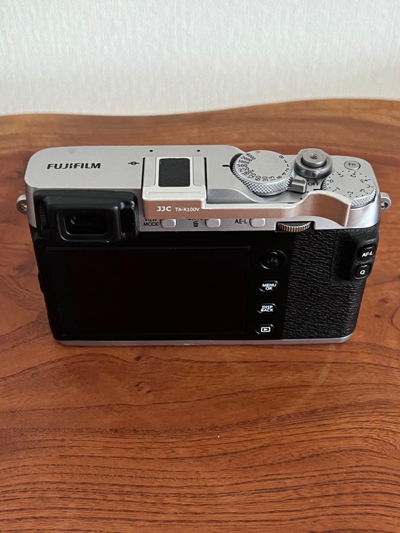 u*1様 【FUJIFILM】 X-E3 シルバー/ブラック