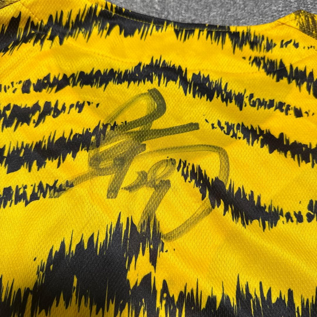 阪神タイガース　高橋遥人 直筆サイン入り応援ユニフォーム