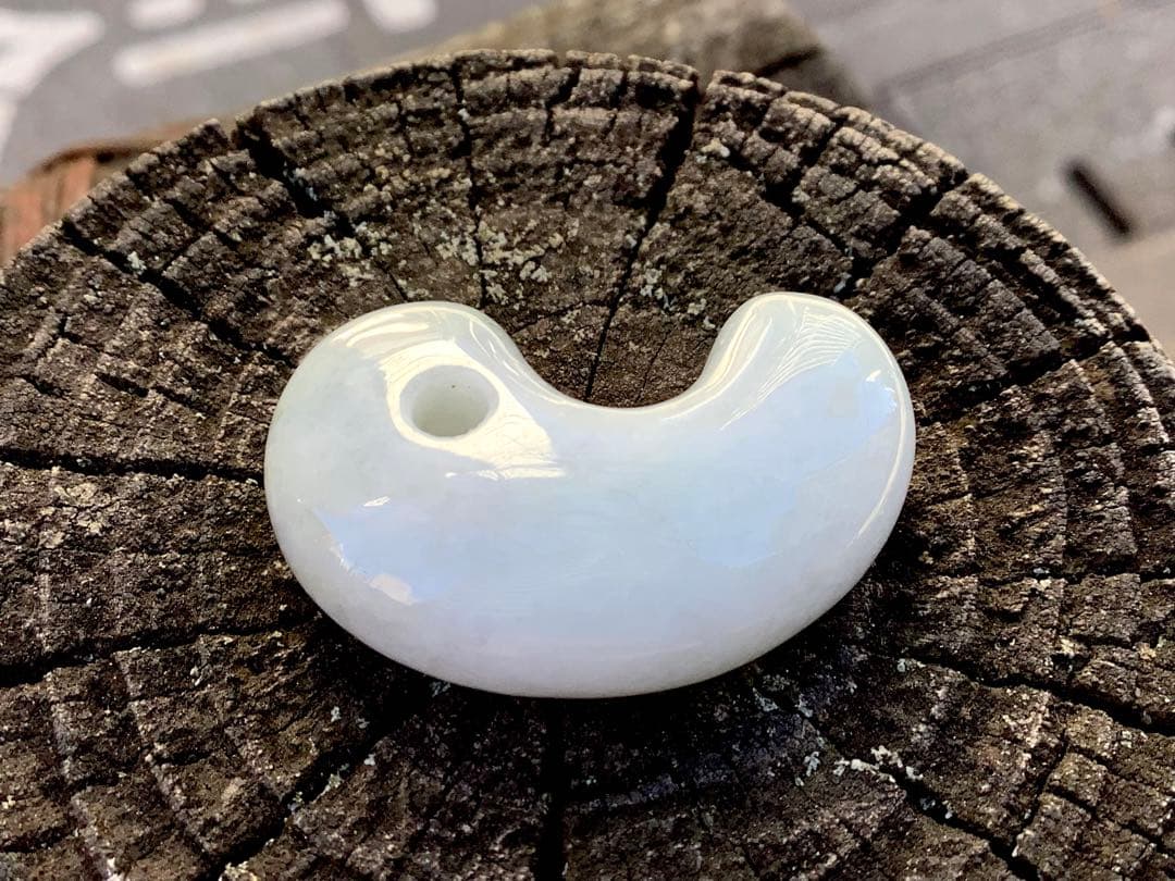 ✳霊神　神からの縁起物　糸魚川翡翠ジェダイト勾玉　本物をお身近に　機械鑑定鑑別付