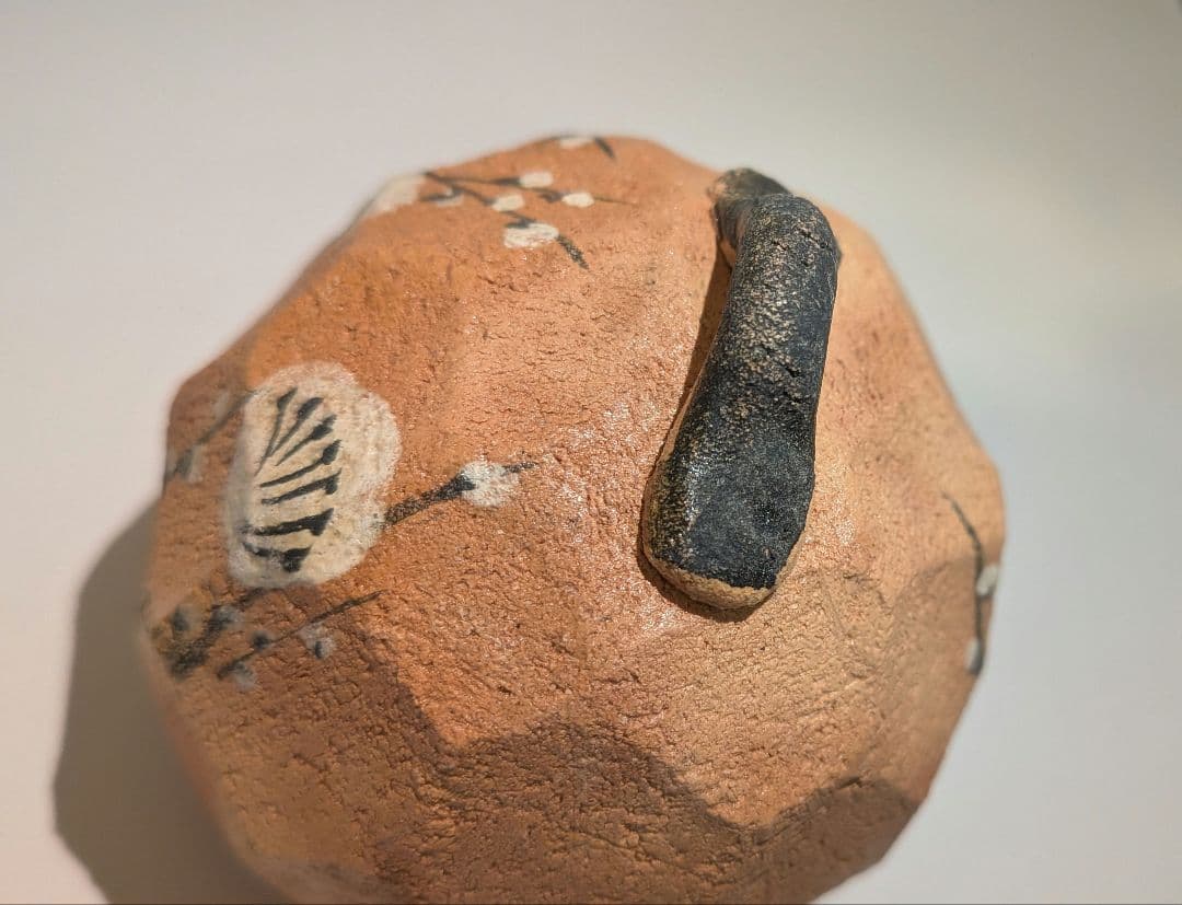 『佐々木輝夫』鈴型梅文　梅の絵香合　帰来窯　佐々木虚室　　共箱共布