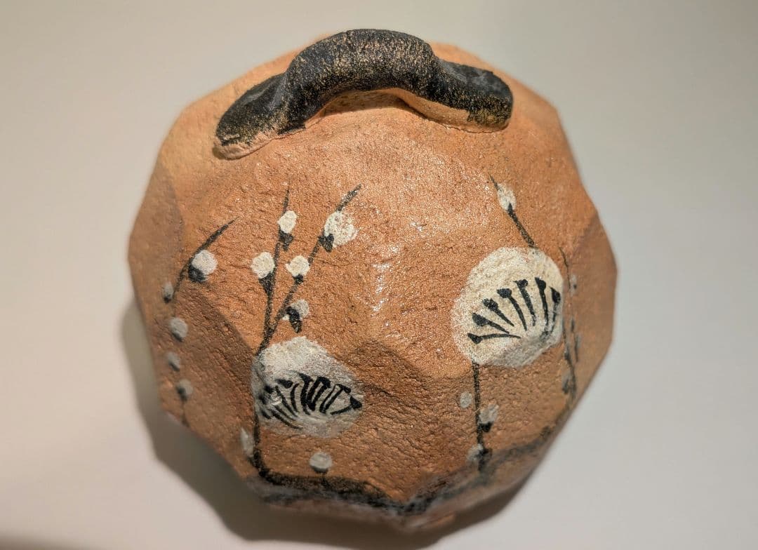 『佐々木輝夫』鈴型梅文　梅の絵香合　帰来窯　佐々木虚室　　共箱共布