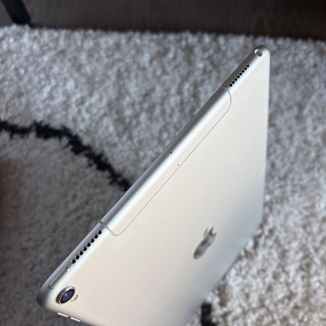 Apple iPad Pro 10.5インチ 第1世代 256GB シルバー
