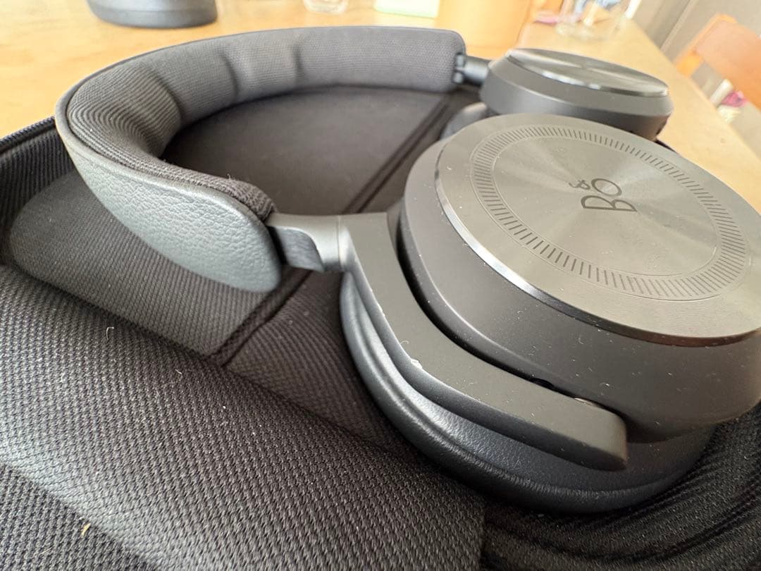 【不自由の女神】 Bang&Olufsenバング&オルフセン