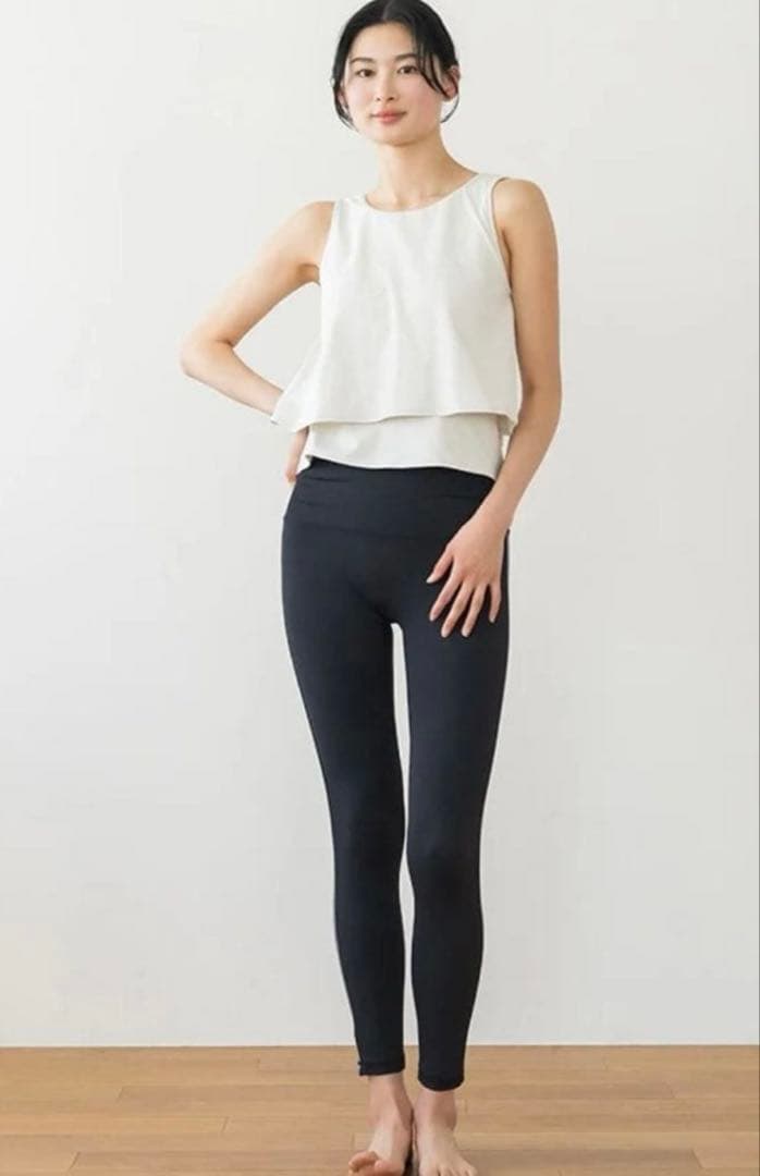 SUKALA カップ付きフレアタンクトップ　Mサイズ