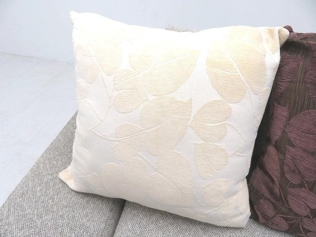 展示品　アルフレックス　ガーレ　35万　フェザー　羽毛　クッション　4点セット