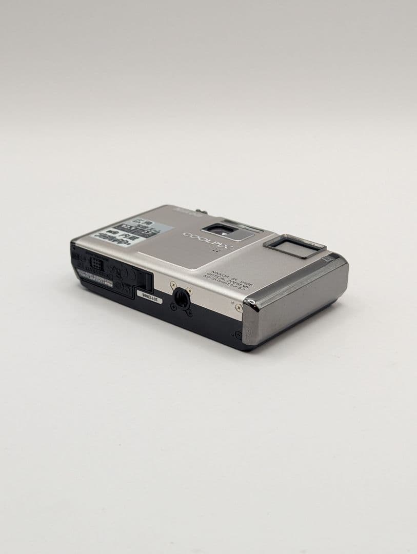 Nikon COOLPIX S1000pj シルバー