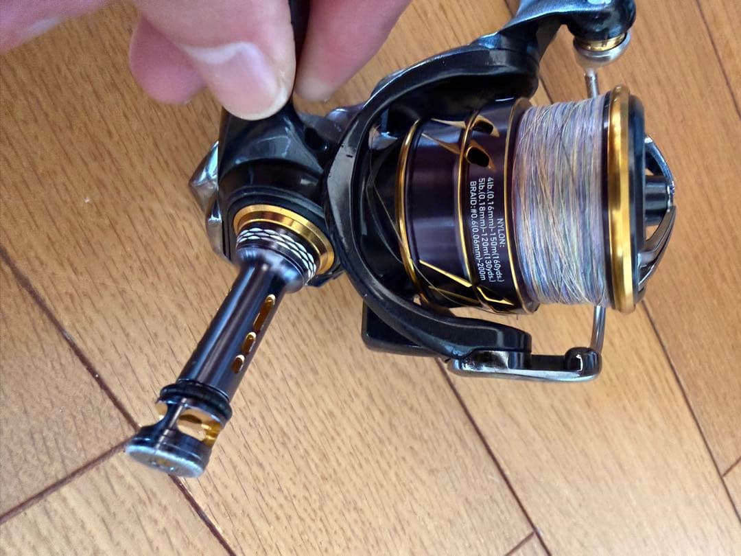 CALDIA FC 2500s スピニングリール ブラック/ゴールド