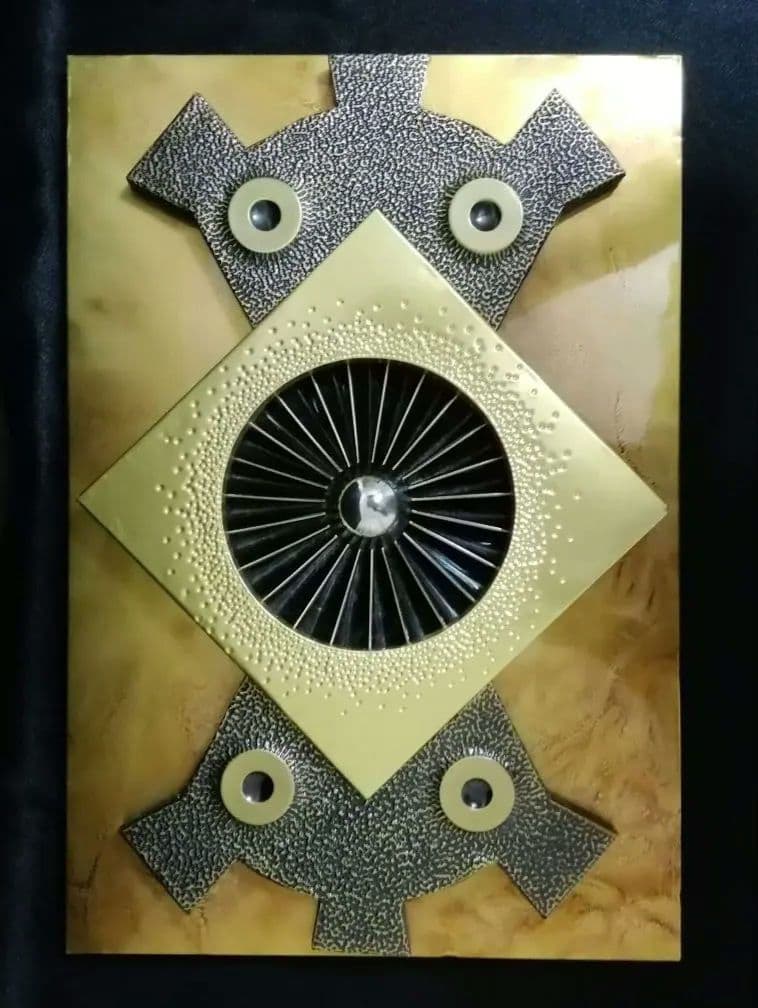 逸品　オブジェ　スティーブンチュン　ウォールデコ　スカルプチャー　ブルータリズム